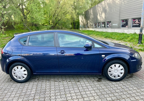 Seat Leon cena 18900 przebieg: 227000, rok produkcji 2009 z Rzeszów małe 154